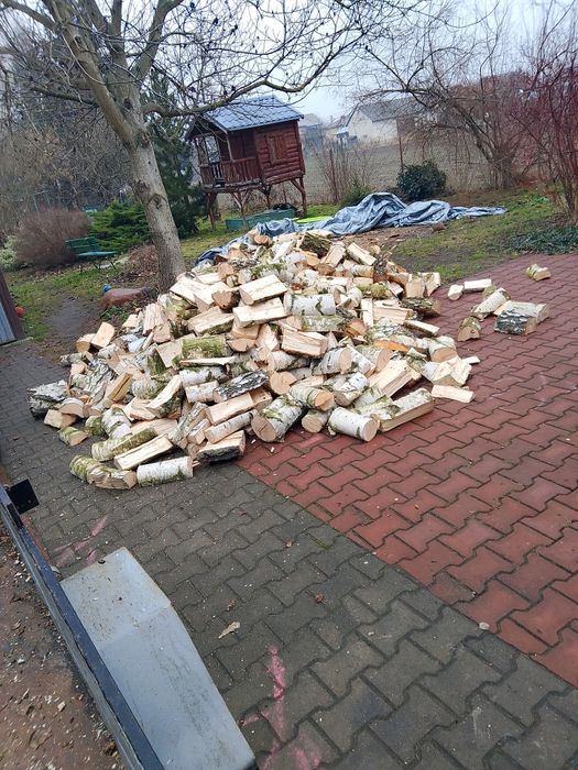 Drewno opałowe kominkowe transport