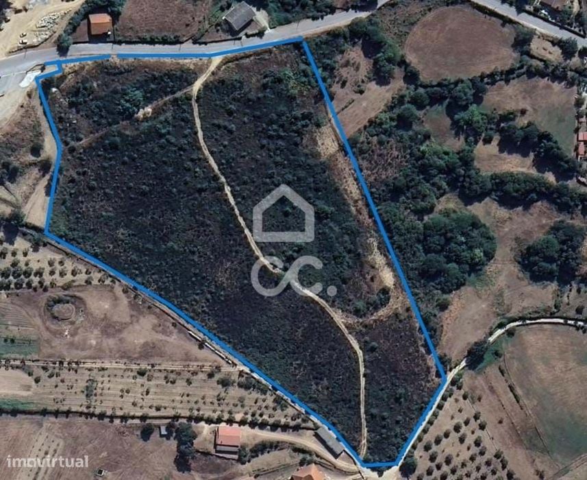 Terreno com uma oportunidade única de investimento para um projeto de