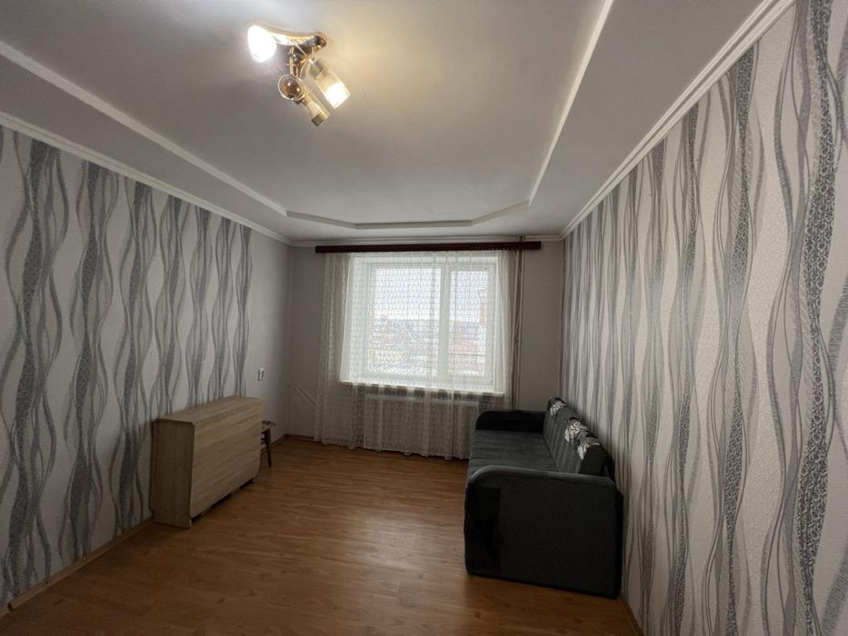 Продаж просторої кімнати в гуртожитку