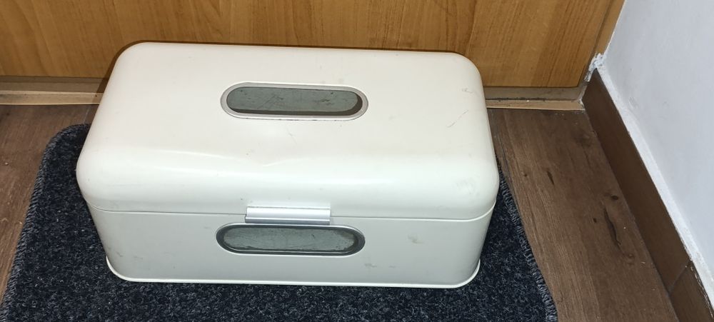 Sprzedam pojemnik metalowy