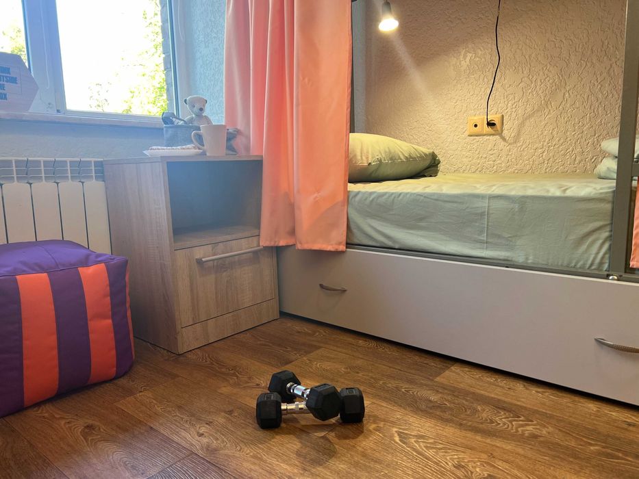 Поселение групп в современный Хостел по пр. Валерия Лабановского, Киев!-8-555.biz.ua