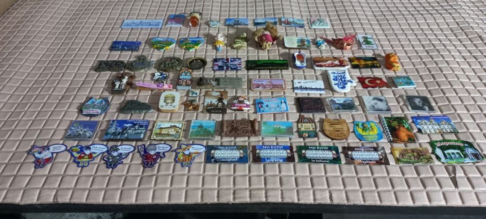 Колекція магнітів на холодильник з різних країн,  ціна за всі 700 грн