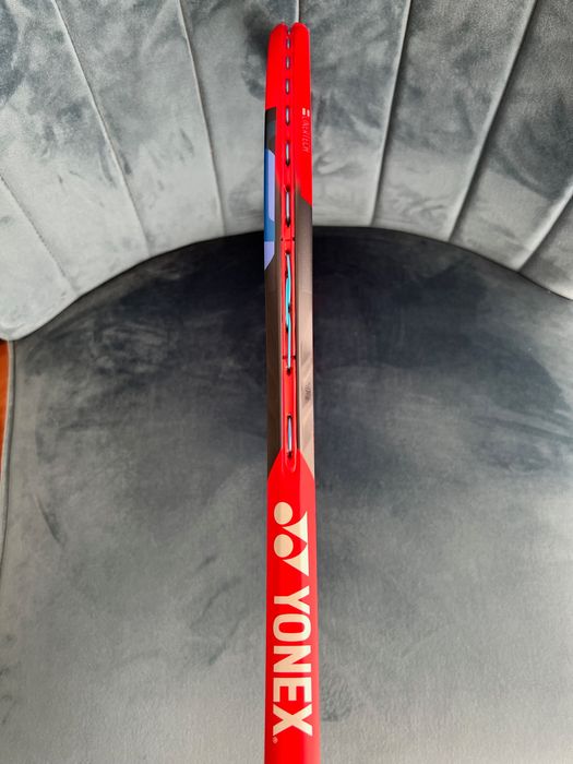 Raquete Ténis Yonex VCore 98