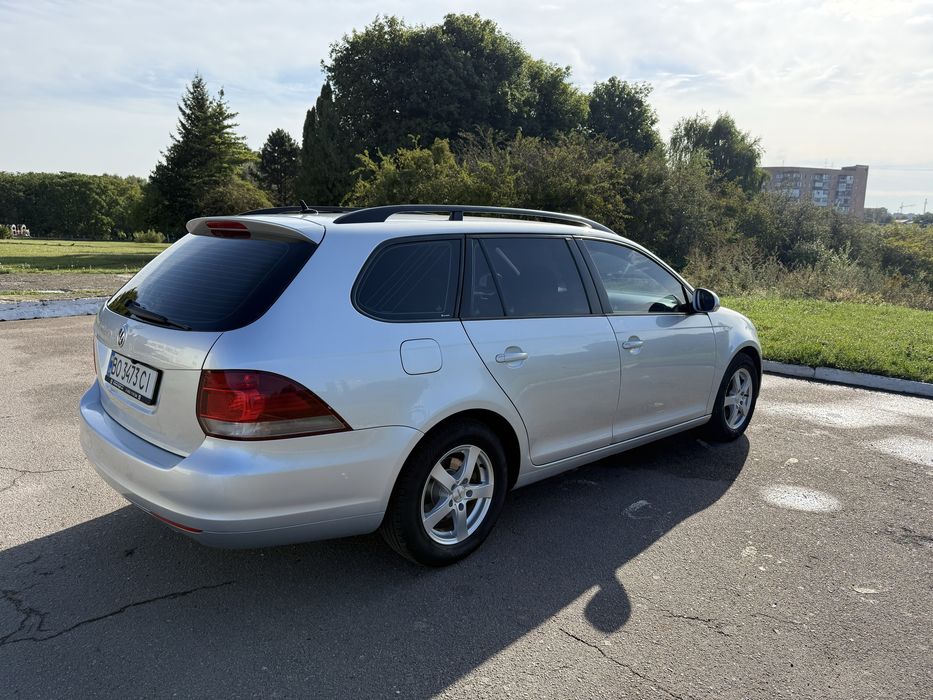 Volkswagen Golf VI універсал