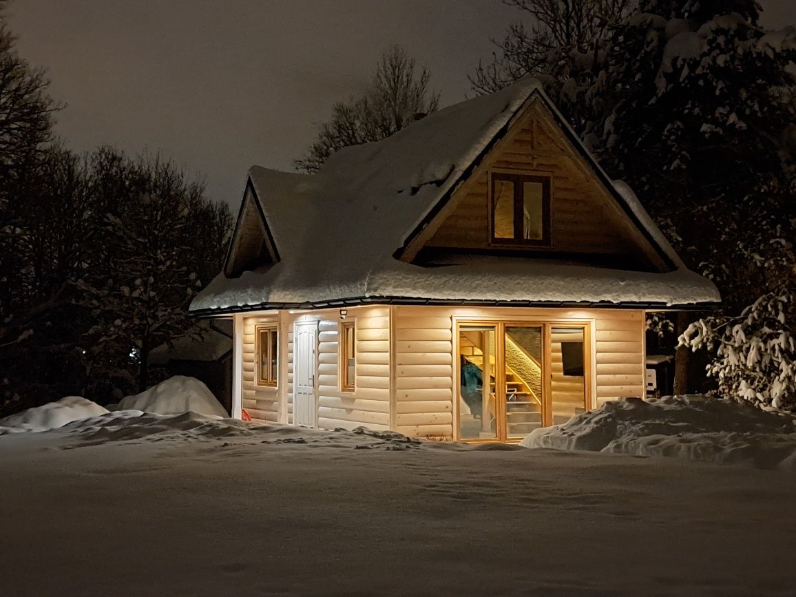 Góralska chatka domek z kominkiem w górach_ balia i sauna