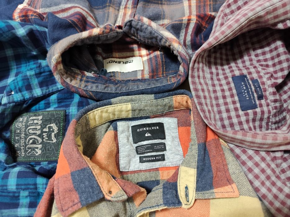 Lote de 4 camisas casual para Homem (Tam. S)