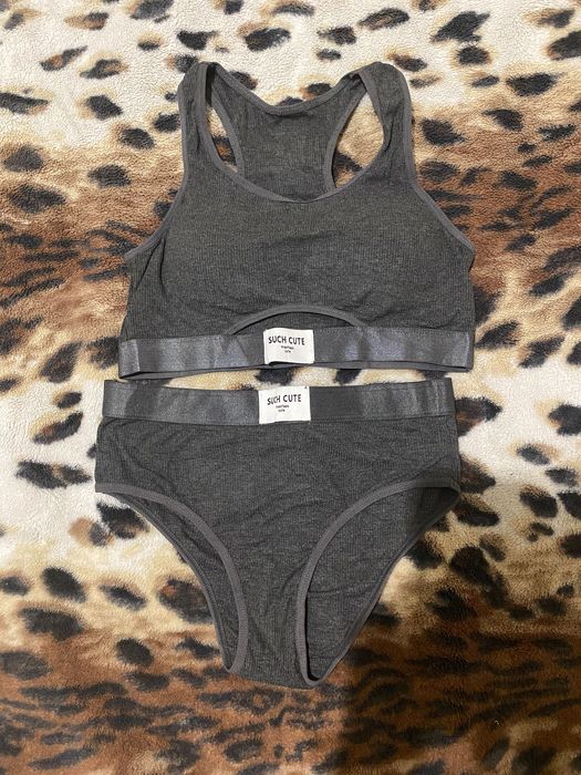 Жіночі комплекти нові