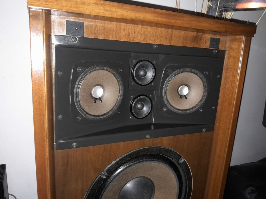 Colunas Sansui SP 1200