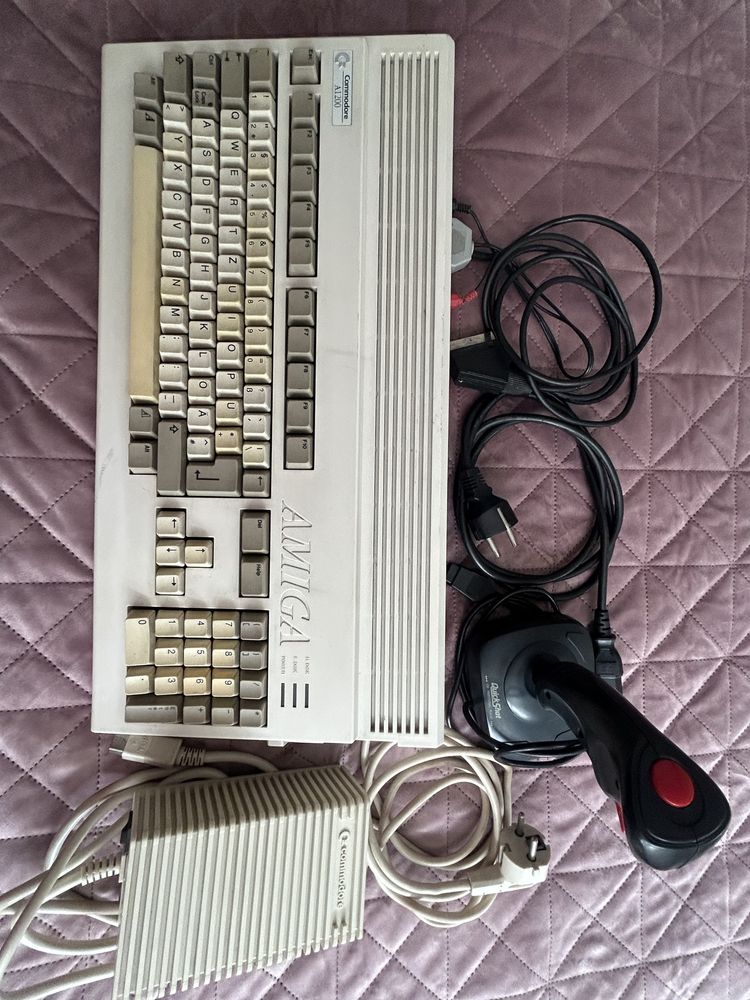 Komputer Commodore A1200 Amiga