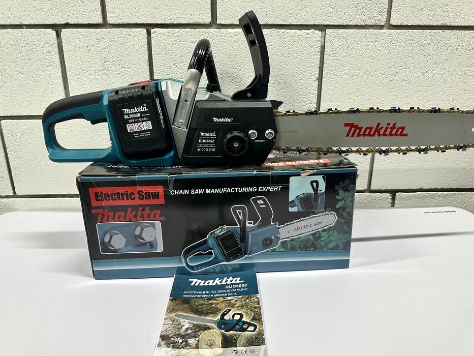 Акумуляторна пила Makita DUC 355z 36v5.0aH