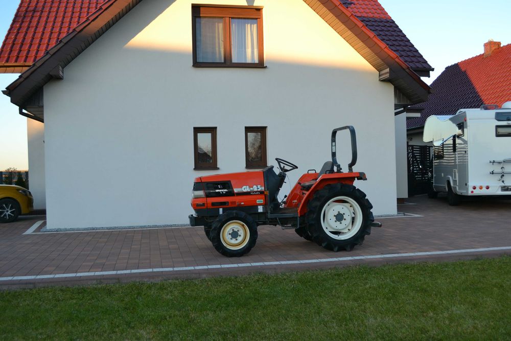Traktorek japoński mini traktor Yanmar Kubota M japonski