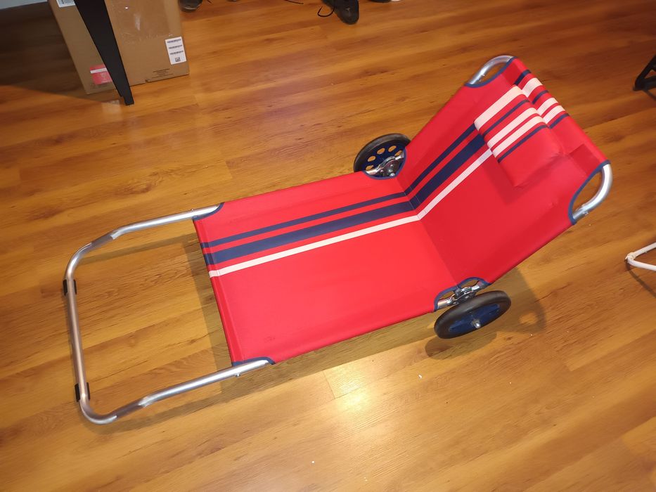 Crivit lezak plazowy z kolkami