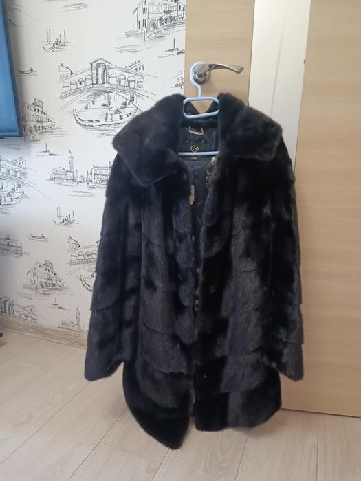 Продам шубу норковую