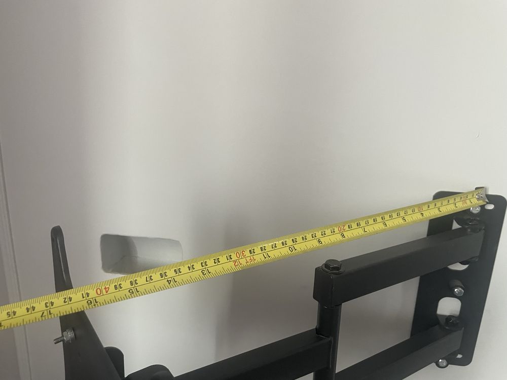 Ścienny uchwyt na monitor / telewizor