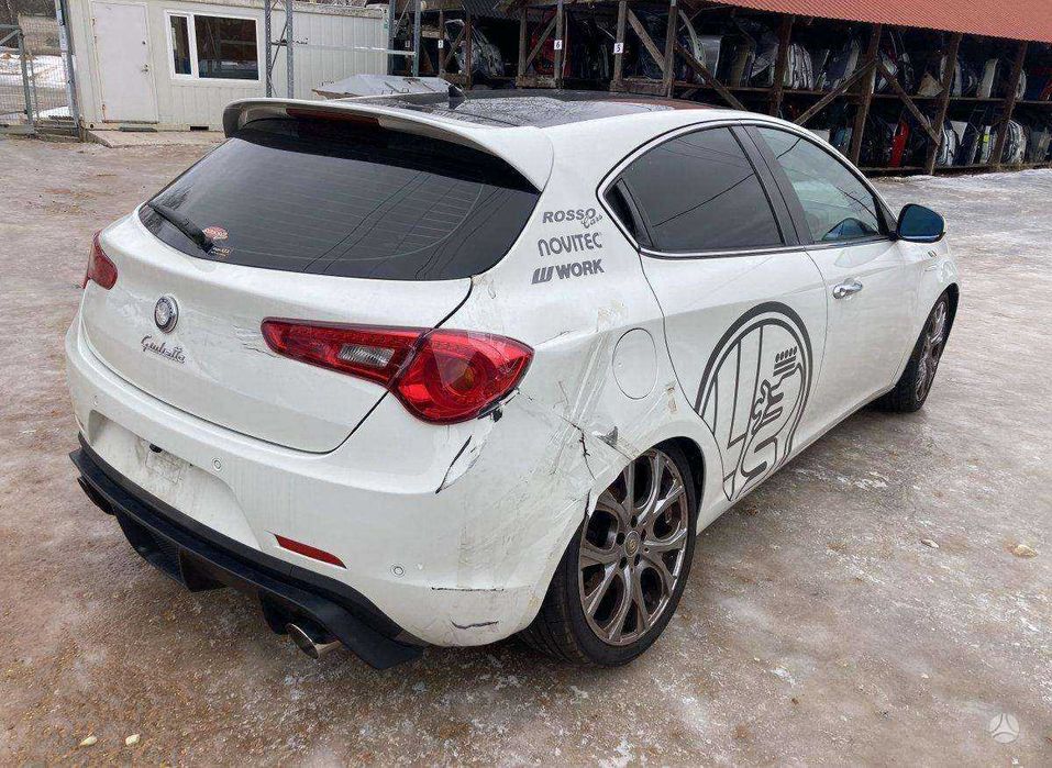 Бампер Alfa Romeo Giulietta розборка