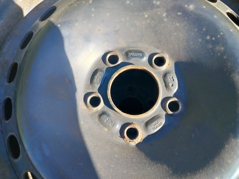 5x108 Ford Volvo 16cali et52.5 opony zimowe 205/55/16 bdb