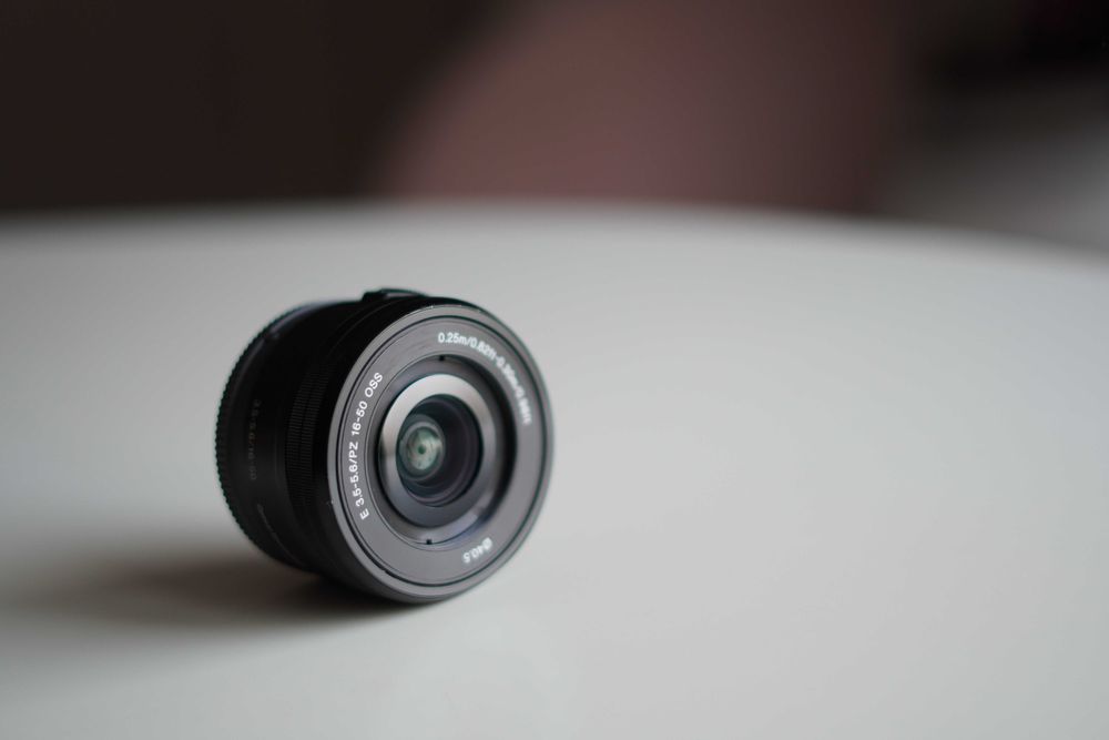 sony 16-50mm f/3.5-5.6