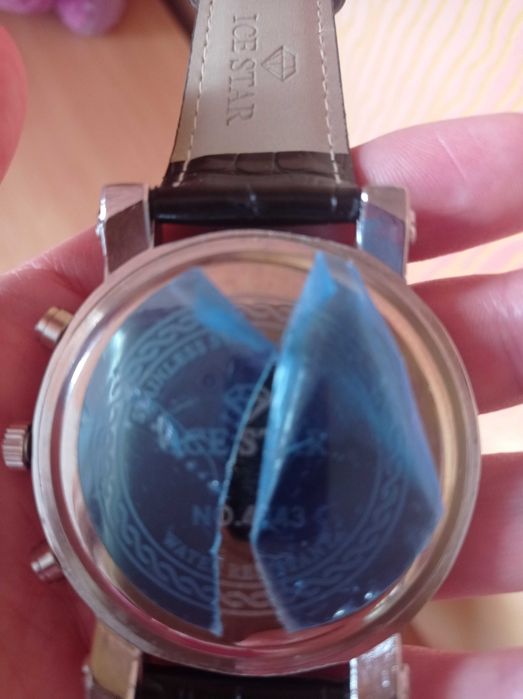 Годинник ice star