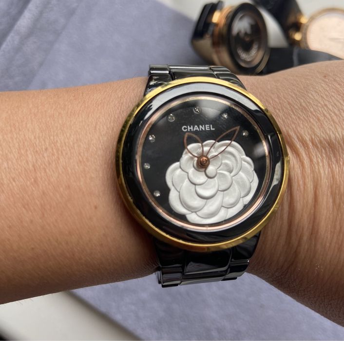 Часы Chanel б/у все лого
