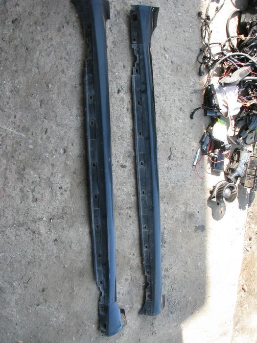 LISTWA PROGOWA LEWA PRAWA LZ9Y AUDI A4 B7 AVANT 8E0853859A 8e0853860A