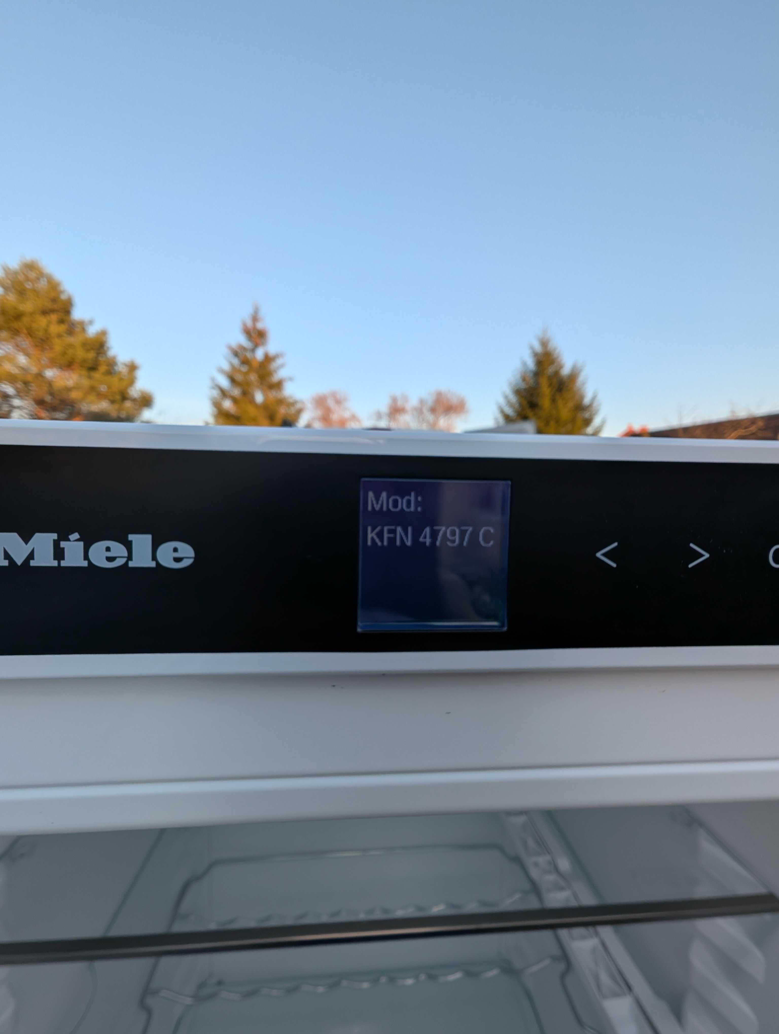 Sprzedam lodówka Miele KFN 4797 CD ws – biała /201cm/ super stan