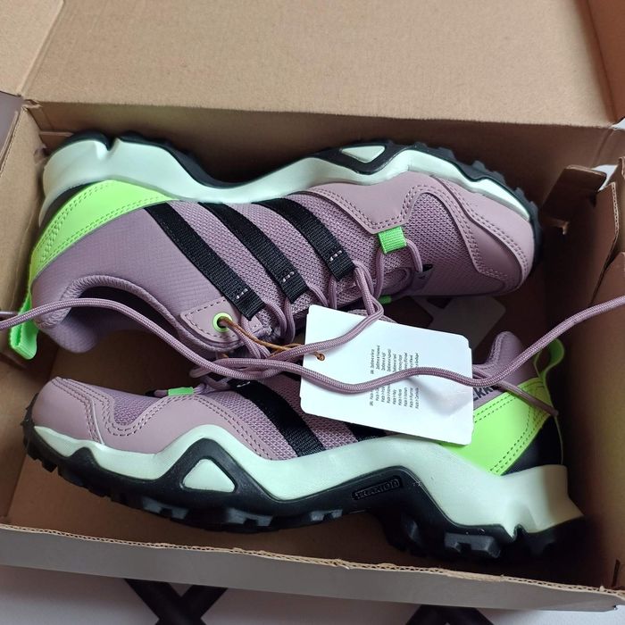 Нові оригінальні Adidas Terrex р36,37 довжина устілки по факту 23см