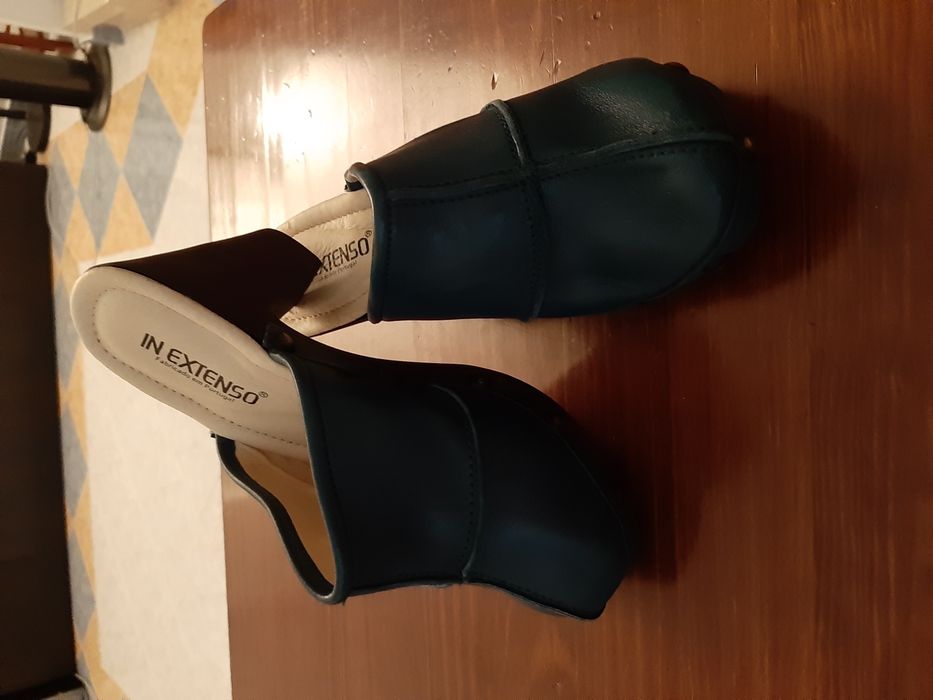 Socas azuis muito confortáveis