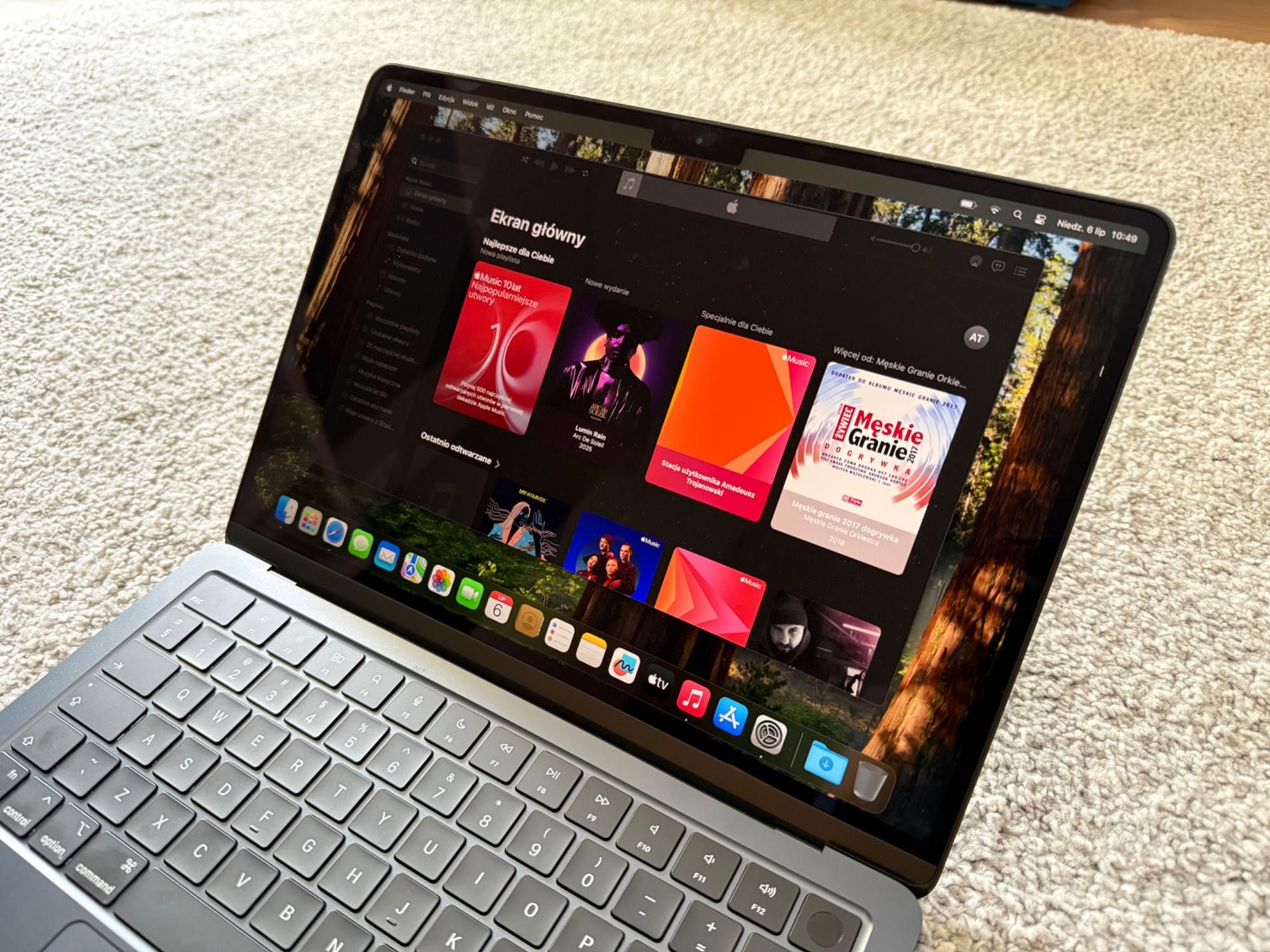 Apple MacBook Air 13 M2/8GB/256GB SSD/INT/macOS Północ - stan idealny