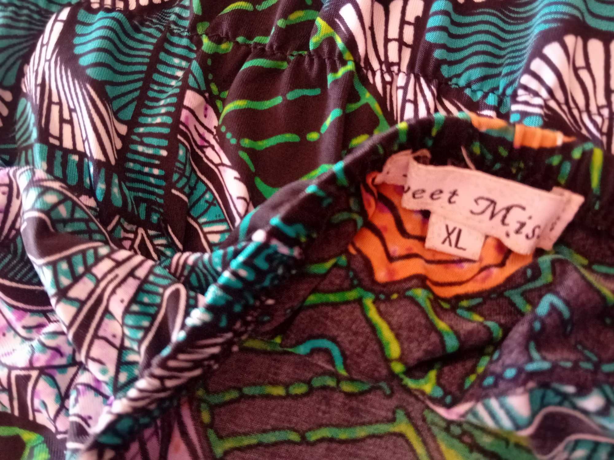 Vestido Verão estampado da Sweet Miss tamanho XL