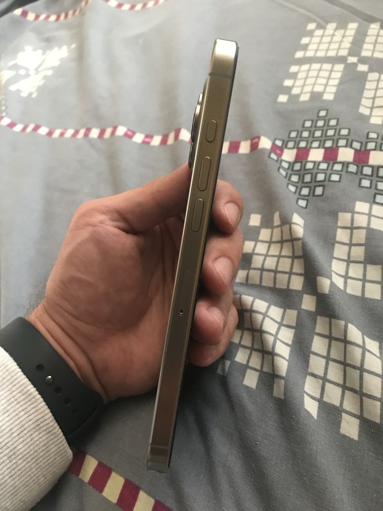 Продам iPhone 16 pro max 256gb, neverlock