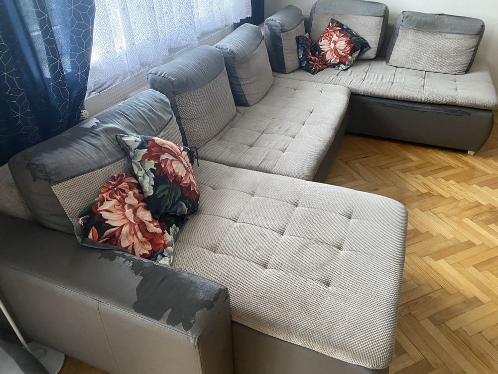 Sprzedam rozkładaną sofę narożną 3,5 × 2 m