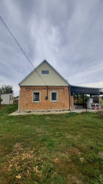 Дніпропетровська обл.Дніпровський р-н с.Сурсько-Михайлівка. Продам