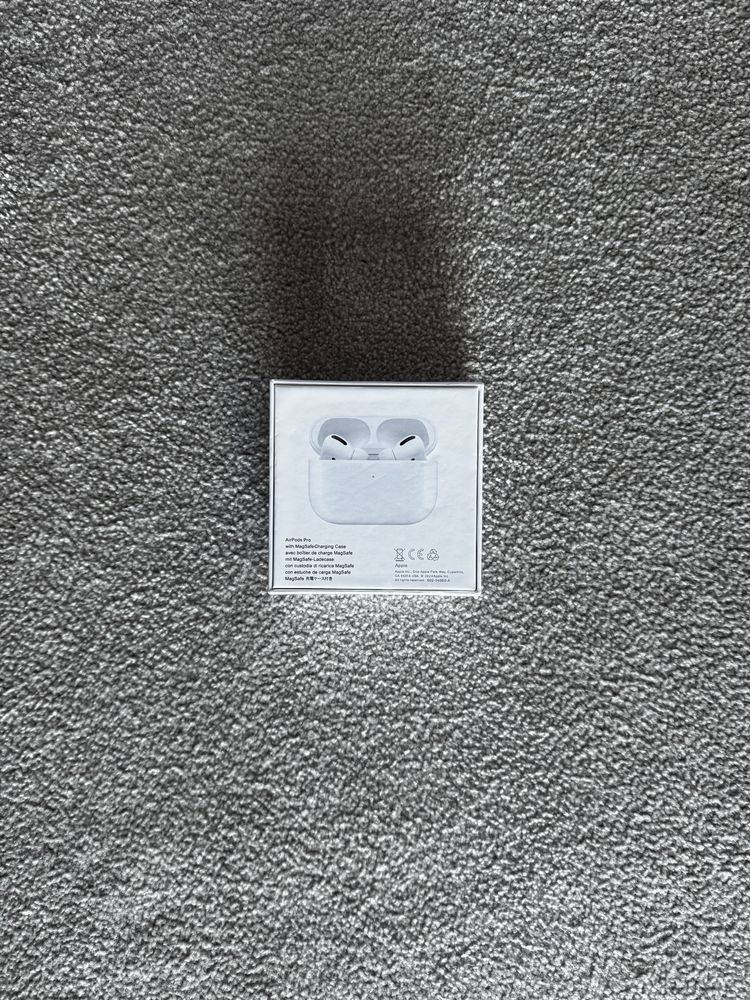 Airpods pro.