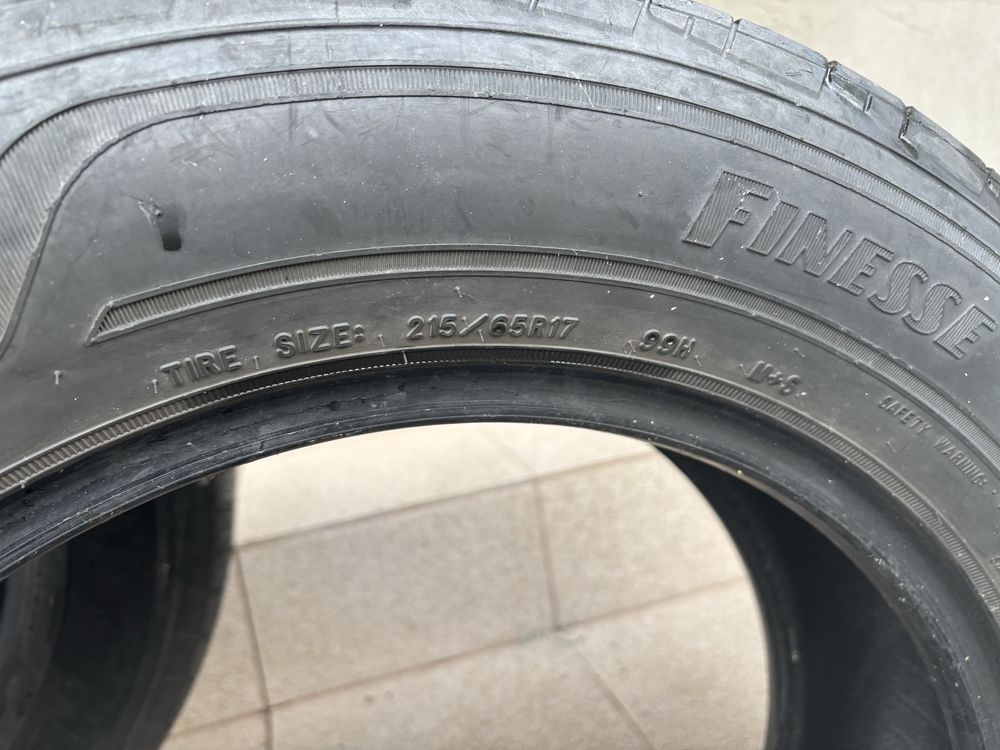 215 65 R17 GoodYear 2019