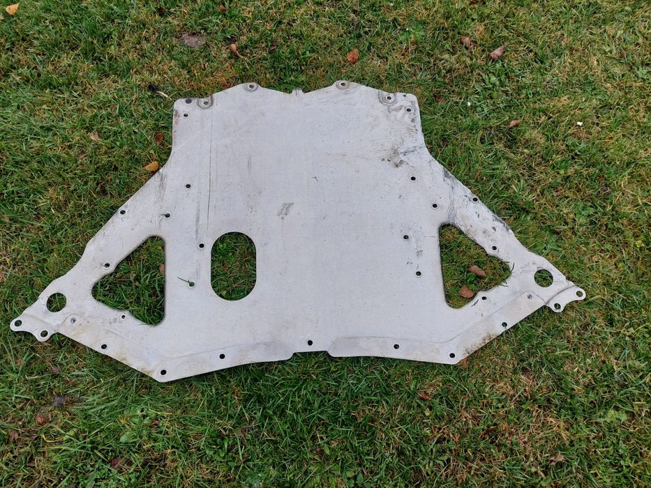 Oslona pod silnik Corvette C8