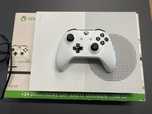 Xbox one s 500gb. Padem