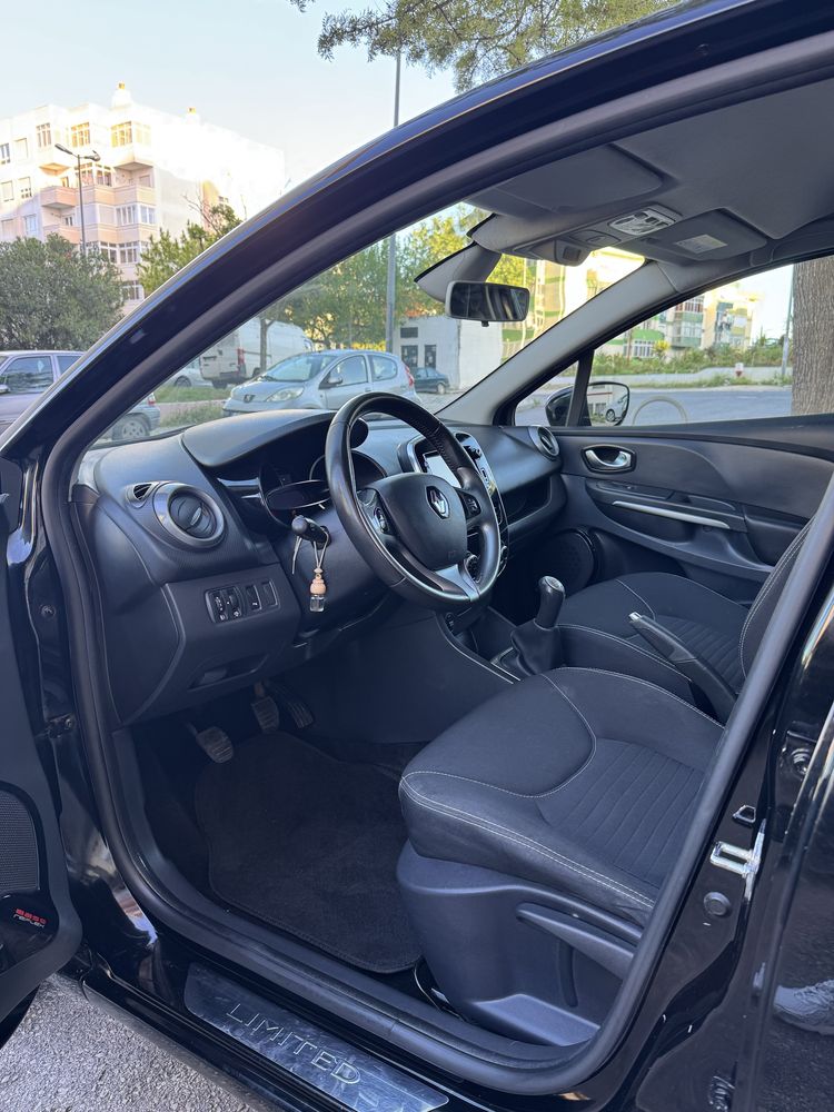 Renault Clio IV Limited Deluxe