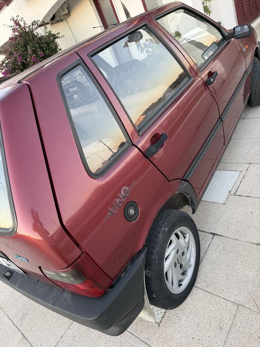 Fiat ono em bom estado e carro de garagem 1992