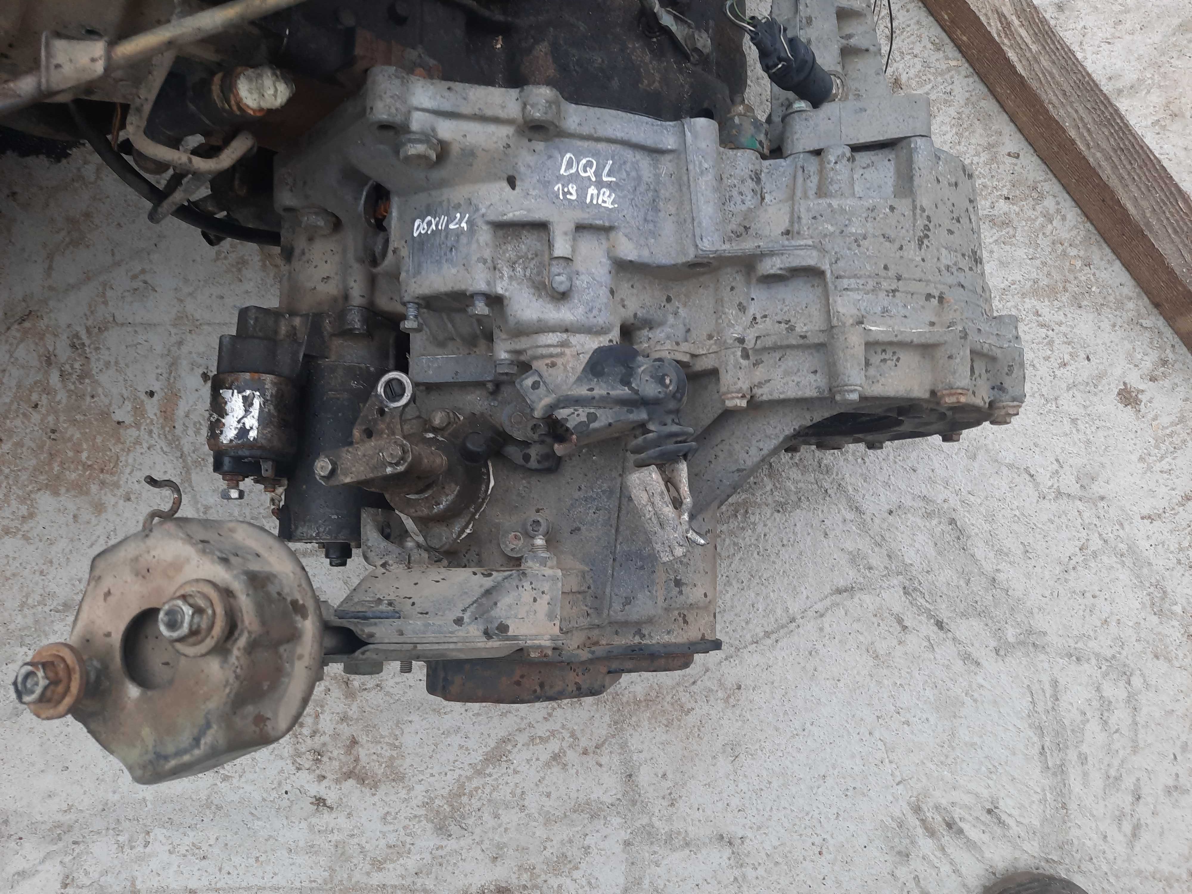 Skrzynia biegów  DQL vw T4 1.9 TD