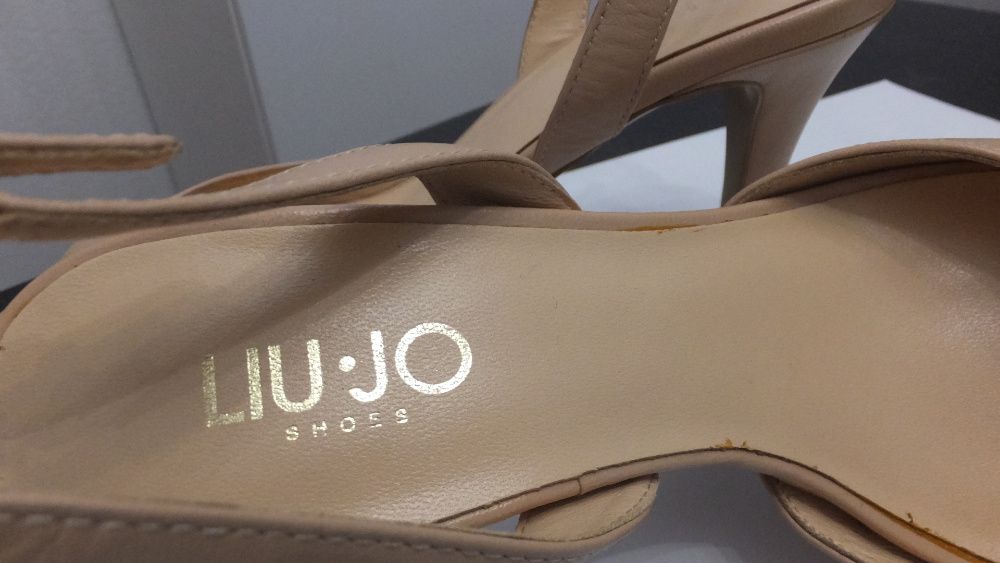 р. 37 38 см босоножки LIU JO shoss Италия кожаные распаровка