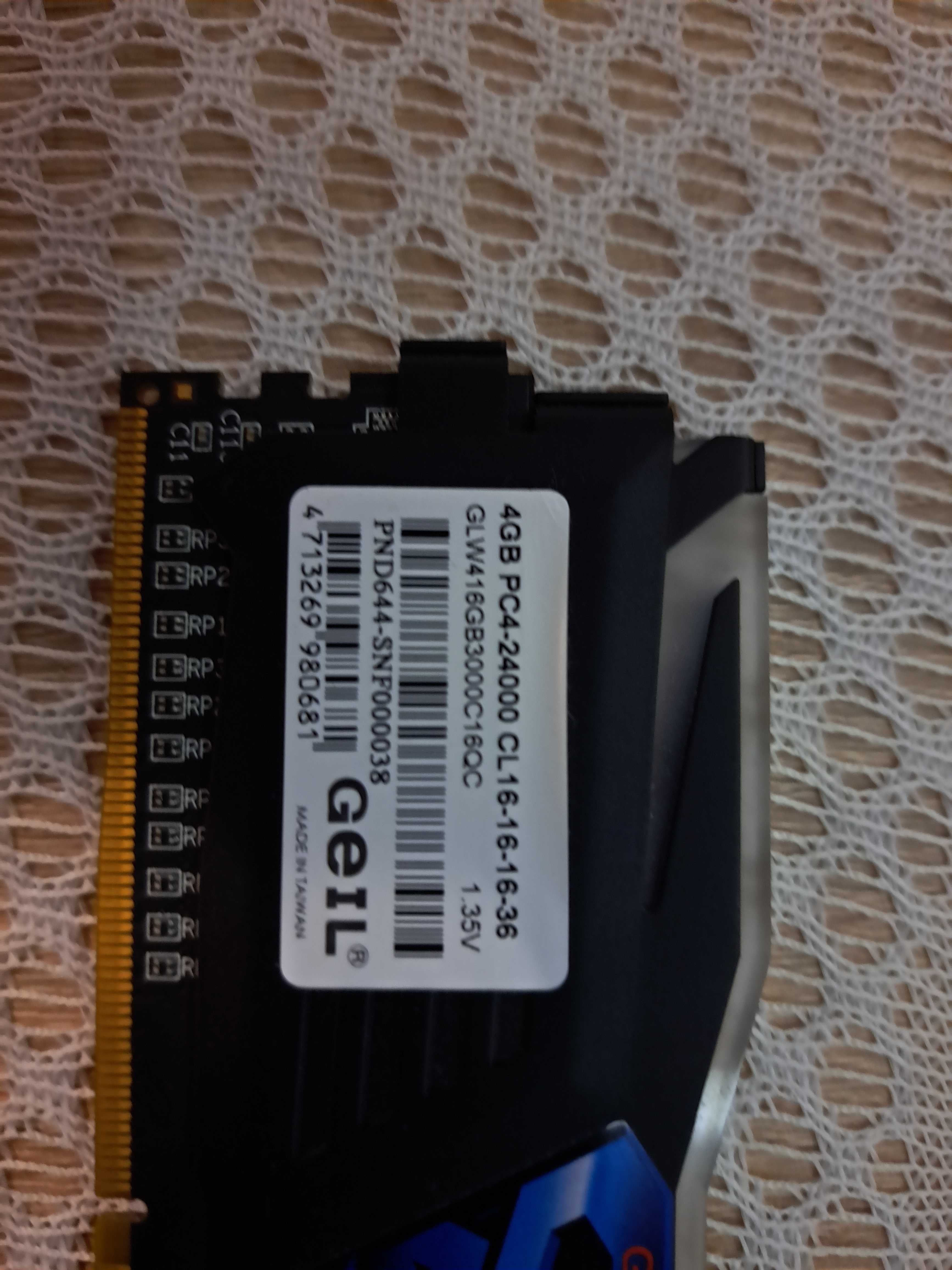 Pamięć Geil Super Luce RAM DDR4 16 GB CL16 3000Mhz (4x4GB) Quadchannel