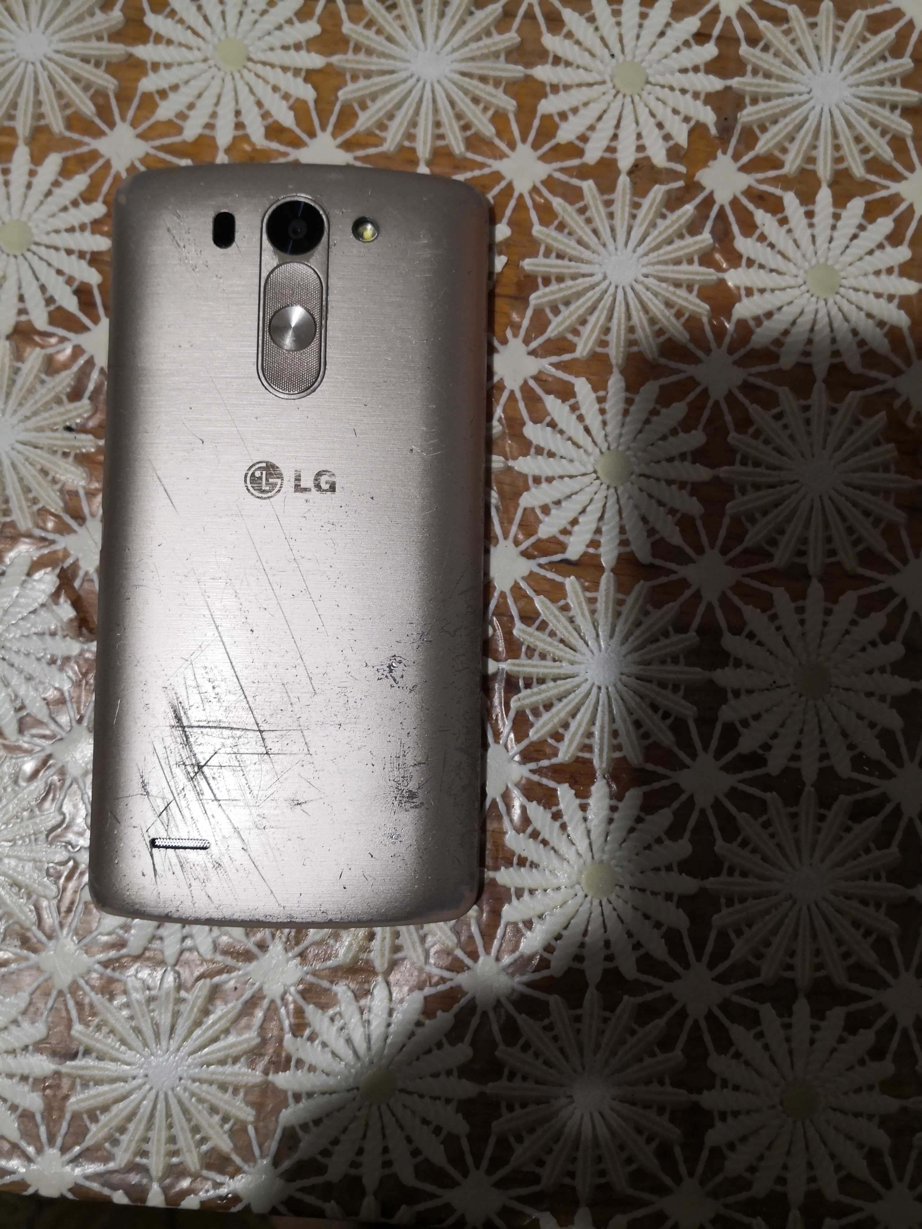 Смартфон LG-D724