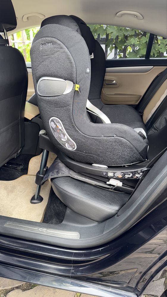 Cybex Sirona Z i-SIZE + база Base Z (Black-Black)