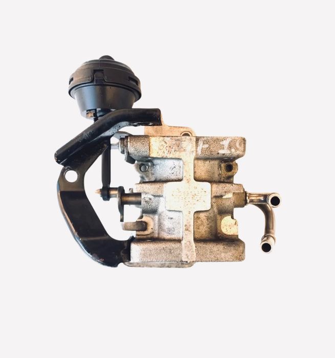 Клапан Заслінка EGR Volkswagen Golf 5 V Passat B6 Jetta 5 V Tour…