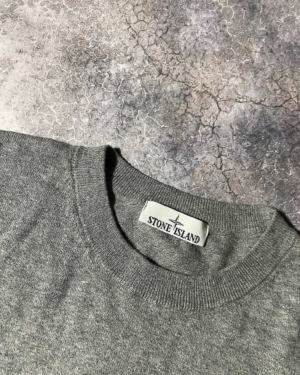 Special edition Model Glow sweatshirt