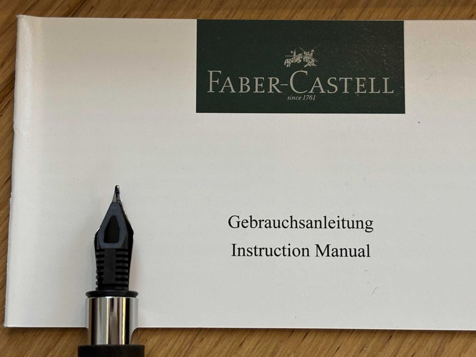 Faber-Castell Ambition Resin – pióro wieczne