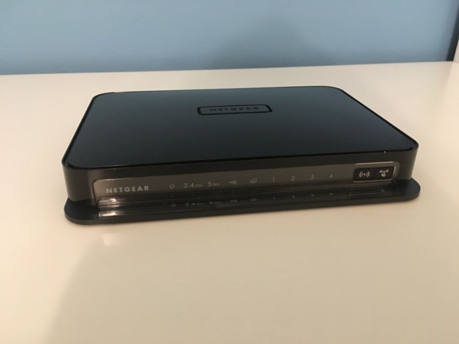 Router Netgear WNDR3700