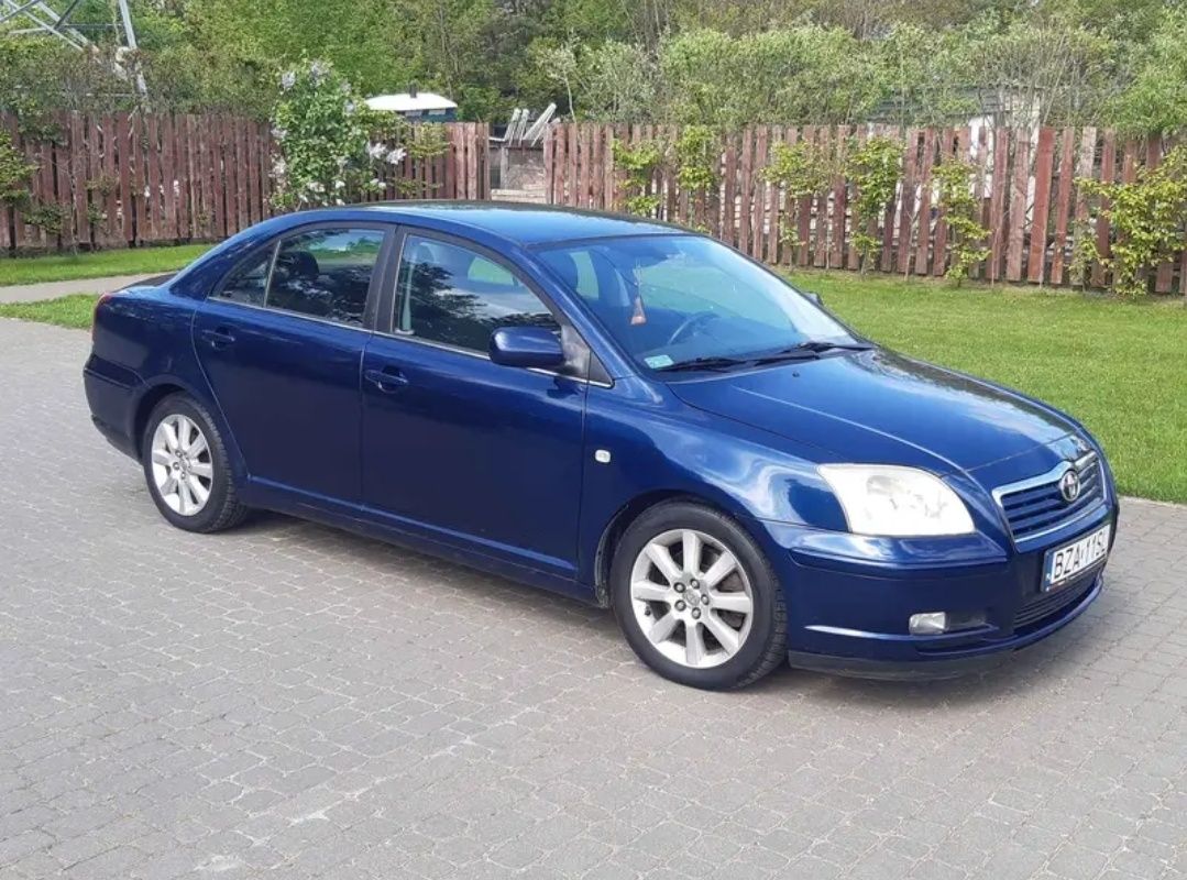 250 tys Toyota Avensis 2.0 Benzyna klima El.szyby