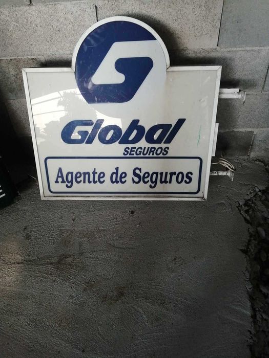 Anúncios poblicitários de seguradoras