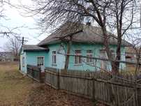 М. Новоселиця. Продається будинок чотири кімнати. Літня кухня 13-соток